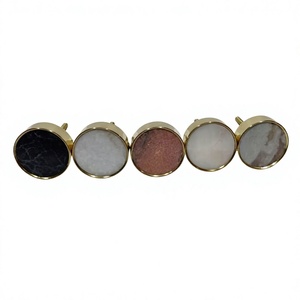 Boutons de porte de commode en laiton et résine acrylique lucite faits à la main de haute qualité, design moderne pour meubles de chambre et de salle de bain - Product Image 5