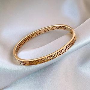 Toptan <span class=keywords><strong>14K</strong></span> 18K 24K altın Dubai bilezik son tasarımlar altın kaplama paslanmaz çelik moda Charm bilezikler - Product Image 4