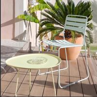 Ensemble table et chaises d'extérieur pour cour, jardin, balcon, terrasse, gîte, salon de thé, boulangerie, café, mobilier commercial et de loisirs