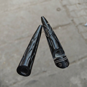 Silbato de Lujo de Cuerno de Búfalo Tallado, al Mejor Precio al por Mayor, Silbato de Cuerno de Búfalo Genuino Hecho a Mano con Estilo Animal Pulido - Product Image 1