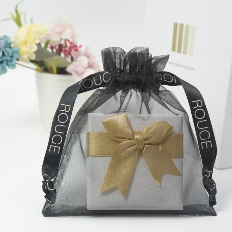 Sacchetto regalo di gioielli con coulisse con logo personalizzato con sacchetto di organza con logo per l'imballaggio