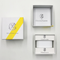 Boîte cadeau pour montre personnalisée, rigide, blanche, avec dessus et fond, logo imprimé en feuille d'argent rayée, insert intérieur, emballage de luxe pour montre