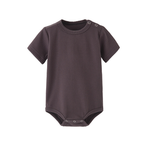 Vente en gros de grenouillères à manches courtes pour bébés grenouillères d'été en coton uni pour bébés fournisseur de vêtements pour bébés filles et nouveaux-nés - Product Image 1