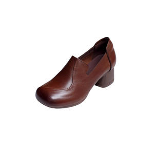 รองเท้าส้นเตี้ยหนังแท้ทำมือ สไตล์อังกฤษ แบบสวม คัทชูหัวตื้น ส้นบล็อก ใส่สบาย สำหรับผู้หญิง รุ่นสปริง นิวโท - Product Image 5