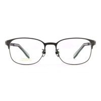 Lunettes de vue de créateurs italiens en stock