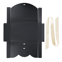 Boîte en papier écologique en matériau recyclé, style enveloppe pliable, gaufrage à chaud doré pour l'emballage de t-shirts, chemises, serviettes et cadeaux