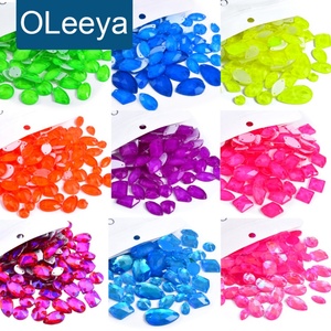 OLeeya Strass en Gros Formes Assorties 20, 50, 100 Pièces Cristaux de Verre à Coudre à Dos Plat pour Accessoires - Product Image 1