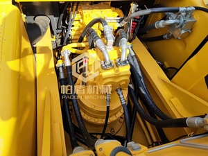 Excavatrice sur chenilles Komatsu PC450 d'occasion, équipement de construction lourd hydraulique. - Product Image 6