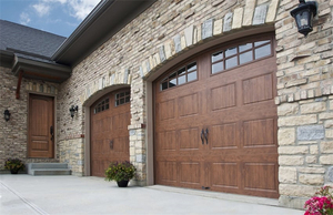 Porte de <span class=keywords><strong>garage</strong></span> <span class=keywords><strong>double</strong></span> sectionnelle American Country 16x8 Porte de <span class=keywords><strong>garage</strong></span> à rabat 9x8 isolée en <span class=keywords><strong>bois</strong></span> massif - Product Image 2