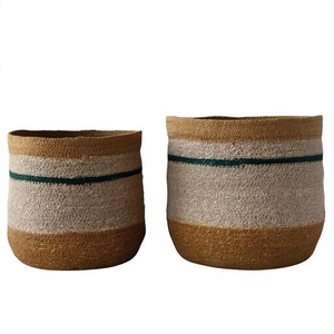 Jardinière artisanale en jonc de mer tressé, rayures irrégulières, écologique, rustique, minimaliste, moderne, pour la décoration intérieure et extérieure de la maison et du jardin - Product Image 1