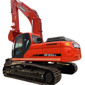 Excavatrice sur chenilles hydraulique d'occasion Daewoo Doosan DX300LC d'origine coréenne avec moteur et pompe - Product Image 1