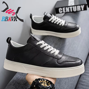 Chaussures de marche pour hommes de haute qualité 2025, design sportif, doublure en mesh pour l'hiver, vente directe du fabricant - Product Image 1