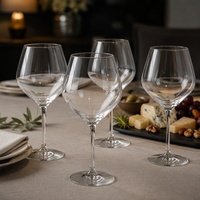 Verre à vin rouge haut de gamme 690 ml OEM ODM, design moderne, durable, en verre sodocalcique, transparent, personnalisable, vente chaude, prix abordable