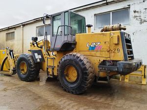 Chargeur TCM L27 d'occasion à haut rendement Chargeuse sur pneus d'occasion de qualité avec de bons composants de base d'origine Boîte de vitesses de moteur de pompe importée - Product Image 6