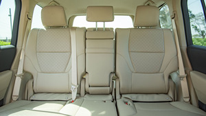 Auto Usado en Buen Estado, <span class=keywords><strong>Toyota</strong></span> Land Cruiser 300 <span class=keywords><strong>VX</strong></span> 4.0P 2022, Negro, SUV, Listo para Usar, Sin Accidentes, Envío Mundial - Product Image 5