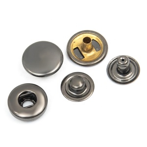 Boutons à pression en alliage de zinc avec logo personnalisé, motif vintage en 4 parties, technique de placage personnalisée - Product Image 3