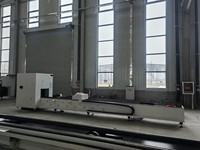 Machine de découpe laser fibre 3D robotisée 3000W, commande CNC Cypcut, refroidissement par eau, haute productivité, découpe de métaux, guides HIWIN, AI/PLT