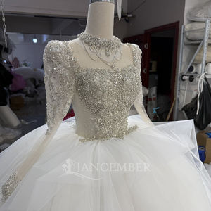 Para OY043, Hermoso Vestido de Novia con Apliques de Encaje de Cristal, Cuello Cuadrado, Tela de Tul, Estilo Princesa con Cola de Capilla, 100% Poliéster - Product Image 6