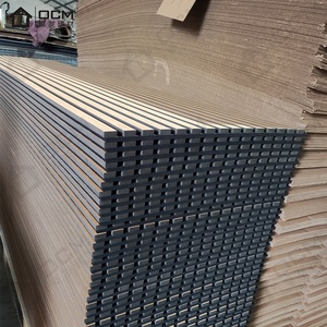 Panneaux acoustiques en <span class=keywords><strong>bois</strong></span> à lattes OCM avec <span class=keywords><strong>fibre</strong></span> <span class=keywords><strong>de</strong></span> polyester MDF pour l'insonorisation des chambres d'hôpital, décoration intérieure moderne - Product Image 1