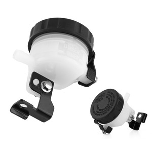 Taza de aceite de freno para motocicleta Mochi con soporte, color negro y plateado, ajuste universal para piezas de modificación de carreras todoterreno - Product Image 2