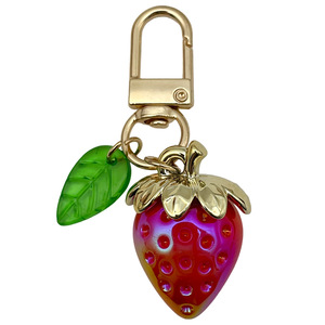พวงกุญแจอะคริลิคสามมิติรูปผลไม้ฤดูร้อน ลายสตรอว์เบอร์รี หลากสี พร้อมปลอกป้องกันแบบยาง - Product Image 5