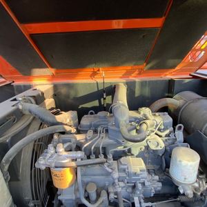 Presque neuf, économe en carburant, puissant, mini-excavateur sur chenilles Hitachi ZX70 d'occasion de 7 tonnes pour l'aménagement paysager. - Product Image 1