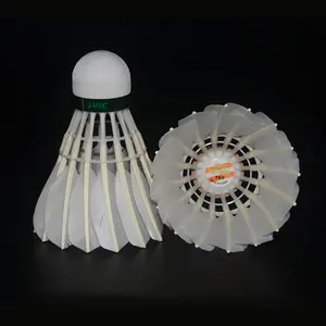 Lanzadera de bádminton para entrenamiento deportivo, diseño de corcho de PU, pluma de ganso, Clase A, 3 en 1, original, promoción de fábrica