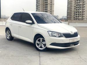 Auto Usado a Bajo <span class=keywords><strong>Precio</strong></span> en Venta, <span class=keywords><strong>Skoda</strong></span> <span class=keywords><strong>Fabia</strong></span> 2017 1.4 Auto Edición Enjoy, Transmisión Automática, Emisión Euro VI - Product Image 3