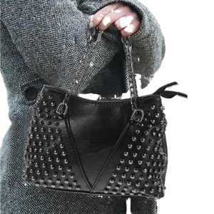 Bolso Bandolera de Cuero PU con Tachuelas Estilo Punk Rock, Cierre de Cremallera y Forro de Poliéster para Mujer - Product Image 1