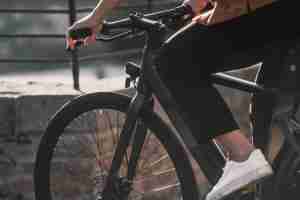 Bicicleta Eléctrica Urbana J Air FRENETICA con Cuadro de Aluminio y Acero, Palancas de Cambio, Motor OEM de 350W, 9 Velocidades, FRENETICA (Urbana) - Product Image 3