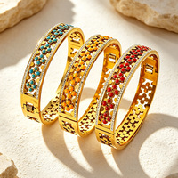 Bracelet géométrique en acier inoxydable anti-goutte, design floral ajouré luxueux et exclusif, plaqué or 18 carats, le plus vendu