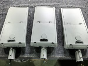 Lampe de rue LED Panailo <span class=keywords><strong>Hemera</strong></span> Series 100W/150W avec capteur de mouvement photocellule et contrôleur intelligent pour éclairage public extérieur - Product Image 3