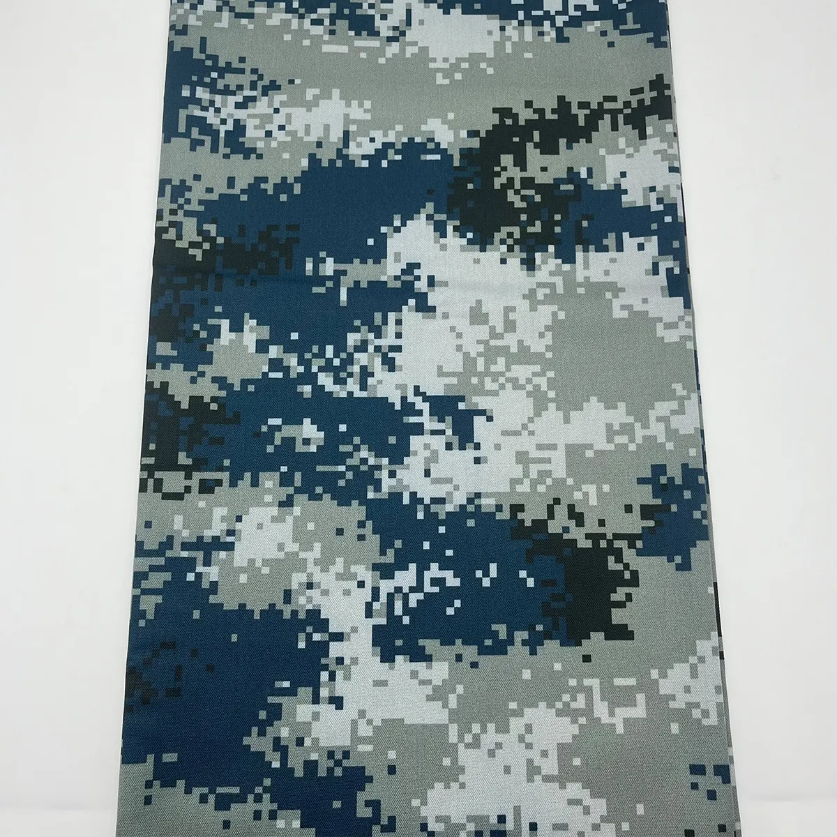 Yilong Fabric Factory Custom Design Twill poliestere viscosa cotone TVC Anti-infrarossi blu Digital Camouflage tessuto uniforme tenda