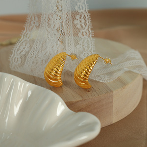 European American Fashion Gold Plated Irregular Spiral <b>Stud</b> Earrings Women <b>Titanium</b> Steel Earrings - Product Image 3