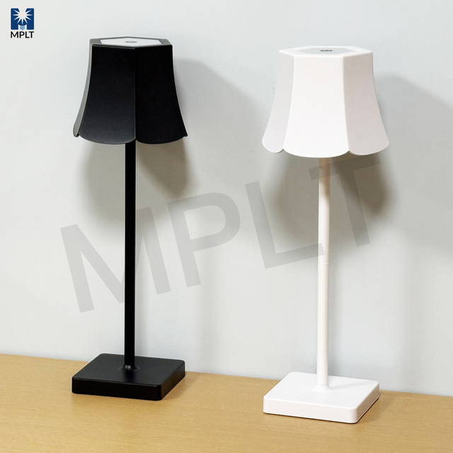 Home Decor Bedroom Flower Led Rechargeable Cordless Iron Restaurant Table Lamp Modern Battery Desk Light Portable Hotel