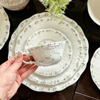 Service de table en céramique à motifs floraux vintage français, assiette à dessert créative en céramique, tasse à thé exquise pour le thé de l'après-midi