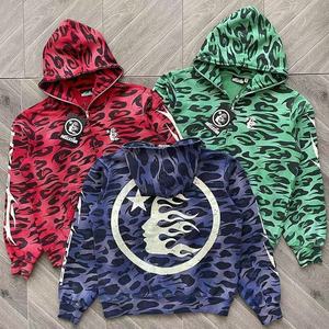 <span class=keywords><strong>Felpa</strong></span> <span class=keywords><strong>con</strong></span> <span class=keywords><strong>Cappuccio</strong></span> Alla Moda <span class=keywords><strong>con</strong></span> Stampa <span class=keywords><strong>Mimetica</strong></span>, Casual e Trendy, di Alta Qualità - Product Image 1