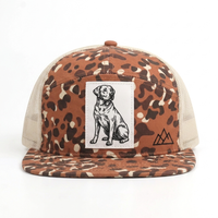 Casquette de baseball trucker 7 panneaux personnalisée avec logo tissé, dos en maille, visière plate, motif camouflage, couronne haute, fermeture snapback