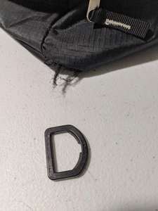 Sac à dos de pickleball réglable avec crochet pour clôture et porte-bouteille – Idéal pour 4 raquettes et tous vos autres équipements – Échantillon gratuit - Product Image 3