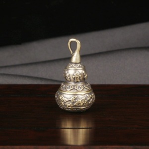 เครื่องประดับตกแต่งบ้านรูปน้ำเต้าทองเหลืองจีน วูหลู สำหรับวางบนโต๊ะ ชั้นหนังสือ หรือพวงกุญแจ เสริมโชคลาภและความปลอดภัย - Product Image 1