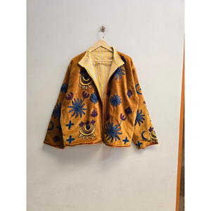 Veste pour femme en velours marron moutarde brodée de fleurs, avec motifs botaniques bleus, vêtement d'extérieur bohème à manches longues de créateur - Product Image 3