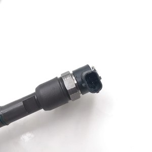 Inyector de combustible Diesel Common Rail 0445110411 0445110411 para Hyundai I40 Compatible para KIA <span class=keywords><strong>CARENS</strong></span> 1,7 <span class=keywords><strong>CRDi</strong></span> - Product Image 4