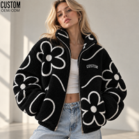 Jaket Wanita Berbahan Sherpa Fleece Motif Bunga, Kerah Tinggi, Ritsleting Penuh, Aplikasi Bunga Timbul, Lis Kontras, Logo Bordir, Mantel Teddy Musim Dingin