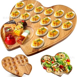 Plateau de service en bois en forme de cœur avec compartiments pour œufs au fromage et desserts, plateau de présentation pour la cuisine - Product Image 1