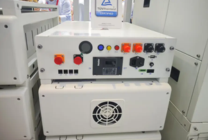 Batería Deye de alto voltaje, batería de 215kWh C & I <span class=keywords><strong>ESS</strong></span> 215kWh, batería de 400kWh y 650kWh - Product Image 4