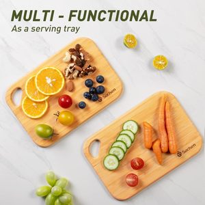 Tabla de cortar rectangular de bambú Socisen con asa para cortar frutas y verduras en la cocina - Product Image 3