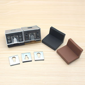 Vente en gros couvercle décoratif en plastique blanc/marron/noir support d'angle droit en métal en forme de L pour la fixation d'étagère d'armoire - Product Image 4