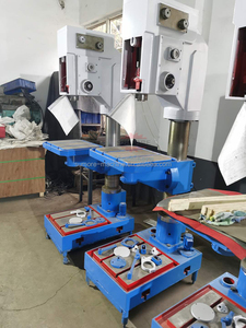 SUMORE Chine fabrique la <span class=keywords><strong>perceuse</strong></span> à <span class=keywords><strong>colonne</strong></span> verticale Z5050A <span class=keywords><strong>avec</strong></span> une vitesse de broche rapide SP3113S pour le perçage et le taraudage - Product Image 6