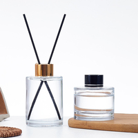 Luxe élégant beauté clair aromathérapie roseau diffuseur parfum rafraîchissement bouteille en verre pour la décoration de la maison