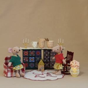 Meubles miniatures pour maison <span class=keywords><strong>de</strong></span> poupée à l'échelle 1:12, armoire <span class=keywords><strong>en</strong></span> métal à trois niveaux, modèle <span class=keywords><strong>de</strong></span> jouet, <span class=keywords><strong>kit</strong></span> <span class=keywords><strong>de</strong></span> bricolage - Product Image 1